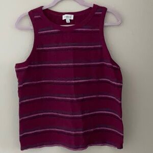 Evereve purple tank with crew neck, excellent fall layering piece, size large,